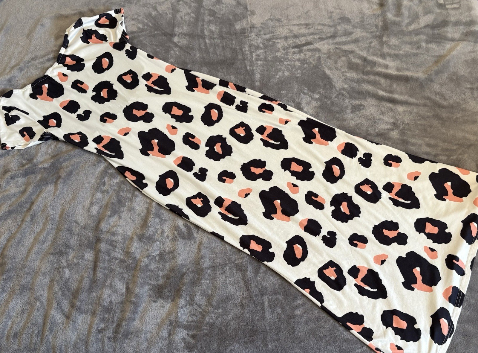 Leopard Print Bodycon Midi Dress | Scoop Neck Cap Sleeves Ruffle | Size M