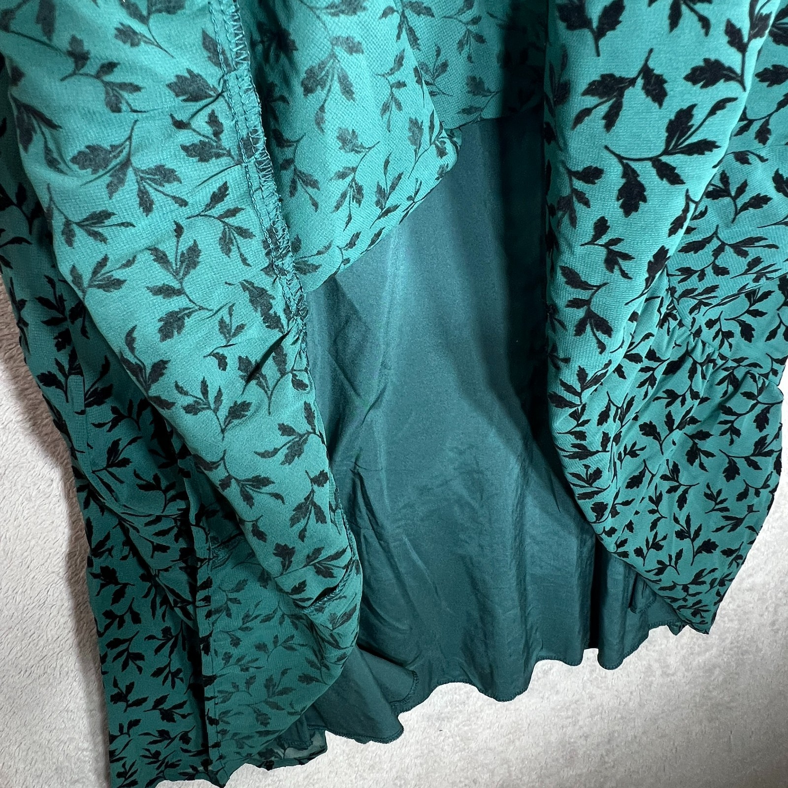 NWT BloomChic Lined Pockets Velvet Leaf Print Dress Women’s 14 16 Cottagecore