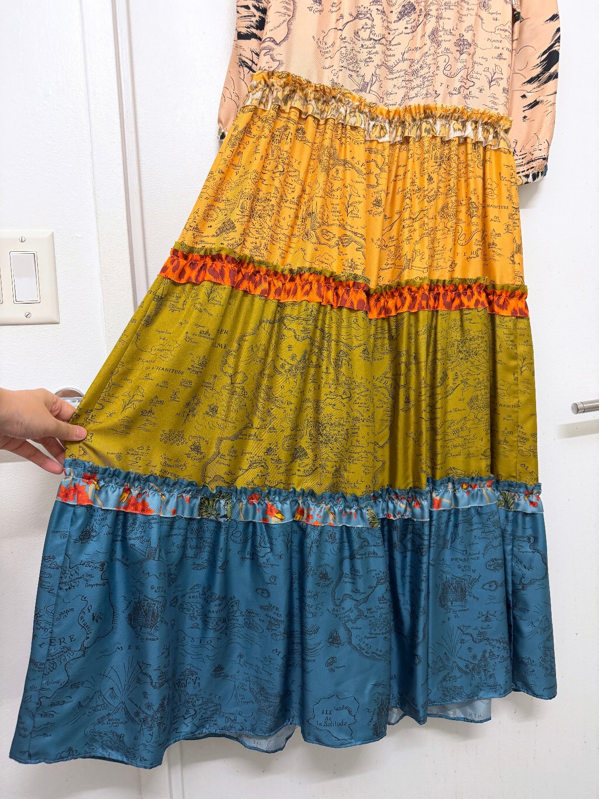La Prestic Ouiston Flore Map Carte Silk Maxi Dress Tiered Patchwork Panther 0
