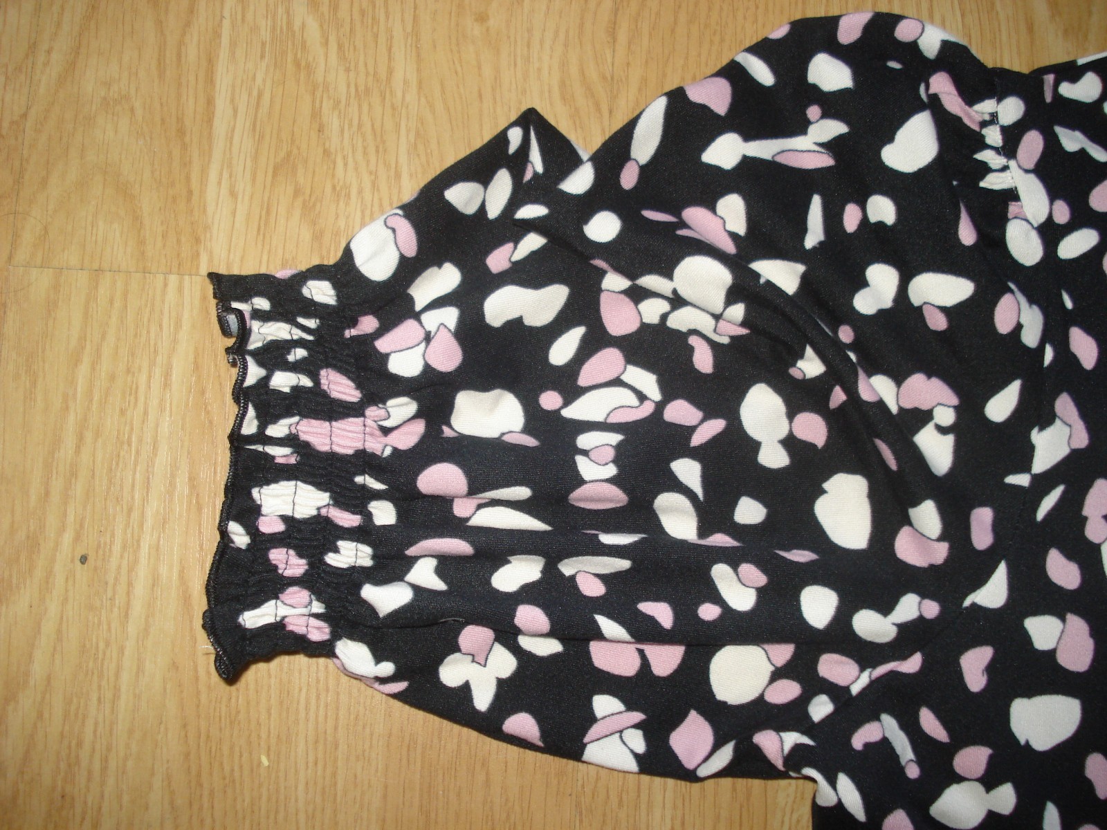 JD WILLIAMS BLACK/ PINK/WHITE POCKETS FLORAL POLY/ELASTANE SHORT SLEEVE UK 16