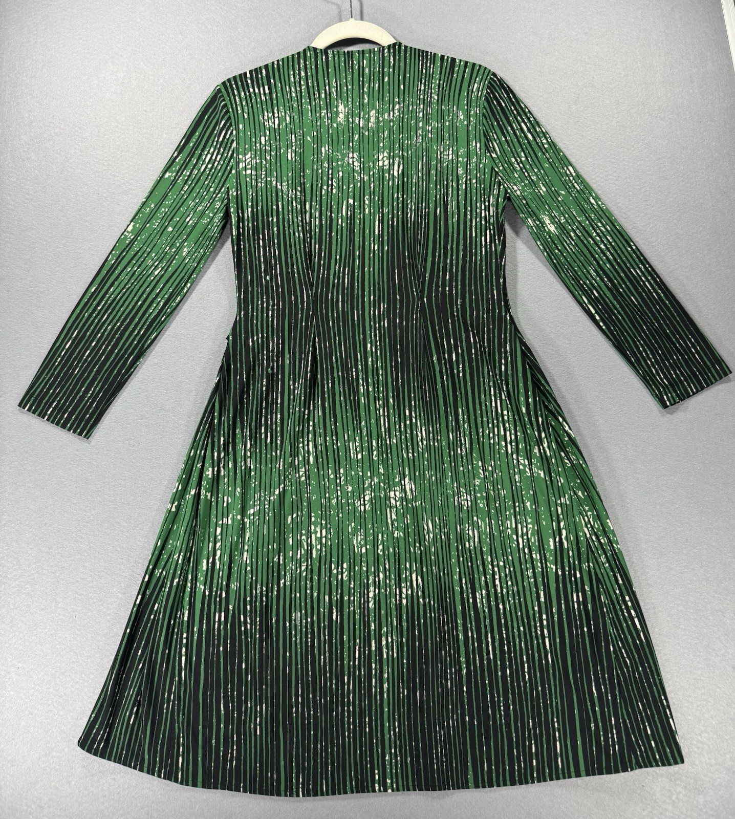 BCBG Adele Wrap Dress Amazon Green & Black Quarter Sleeve Evening Night Out Sz S