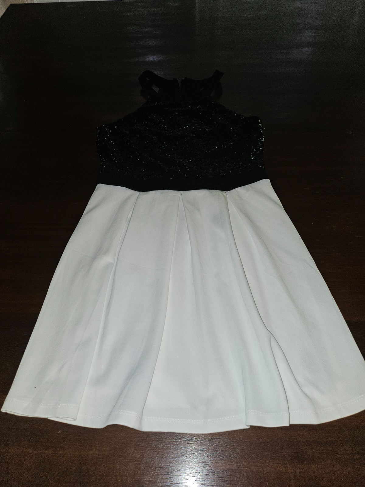 B. Darlin Black & White Sequined Silky Fit & Flare Mini Dress Women’s Size 11/12