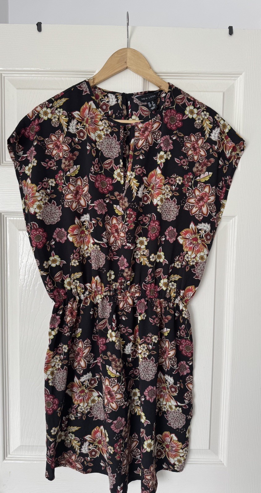New Look Women’s Black Multicolor Floral Sleveless Mini Dress Size 12