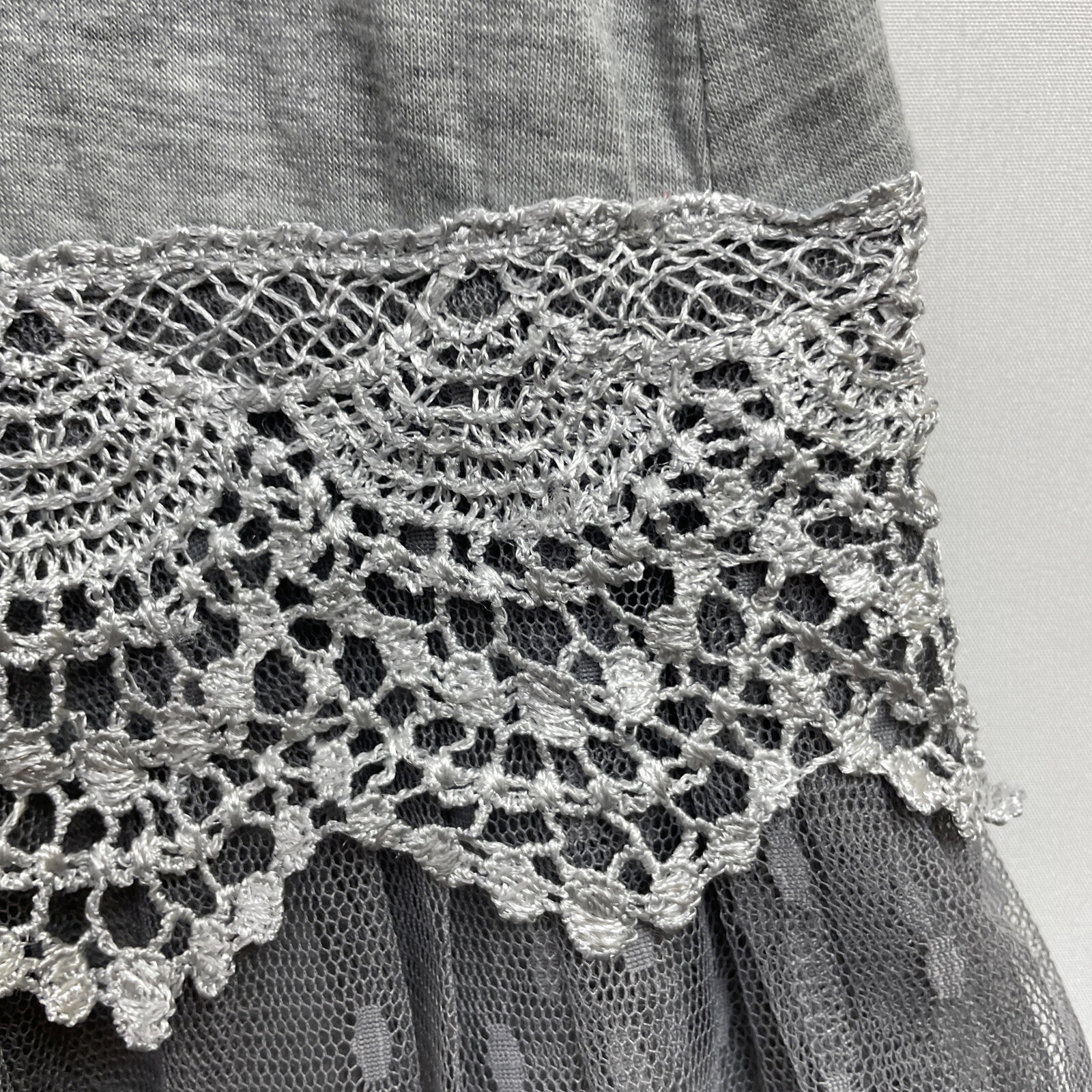 Ryu Shift Dress Women’s Size Medium Lace Tulle Layered Gray Boho