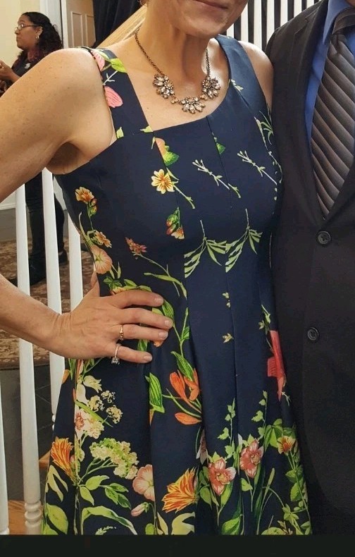 dS Established 1962 Women’s Size 12 Navy Floral Fit & Flare Dress With Pockets