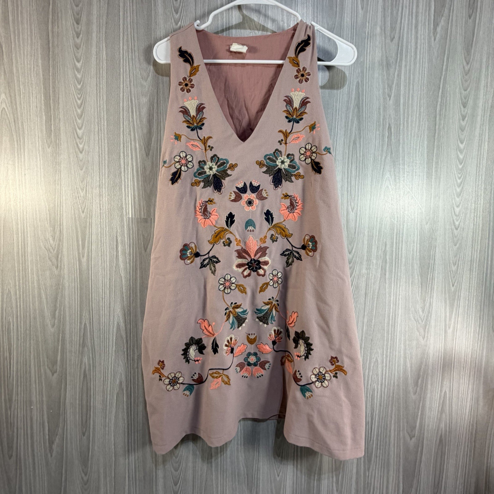 By Together Embroidered Floral V-Neck Sleeveless Dress Boho Festival Women’s L