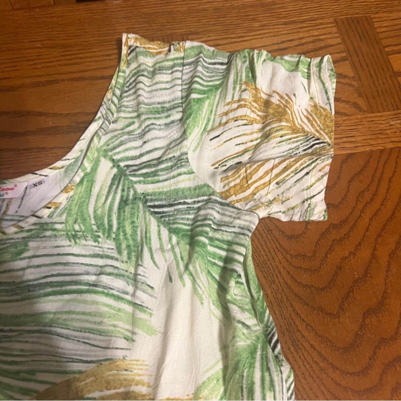 Hula Moon Jams World Mini Dress Leaf Print Relaxed Fit Island Vacation XS Chic