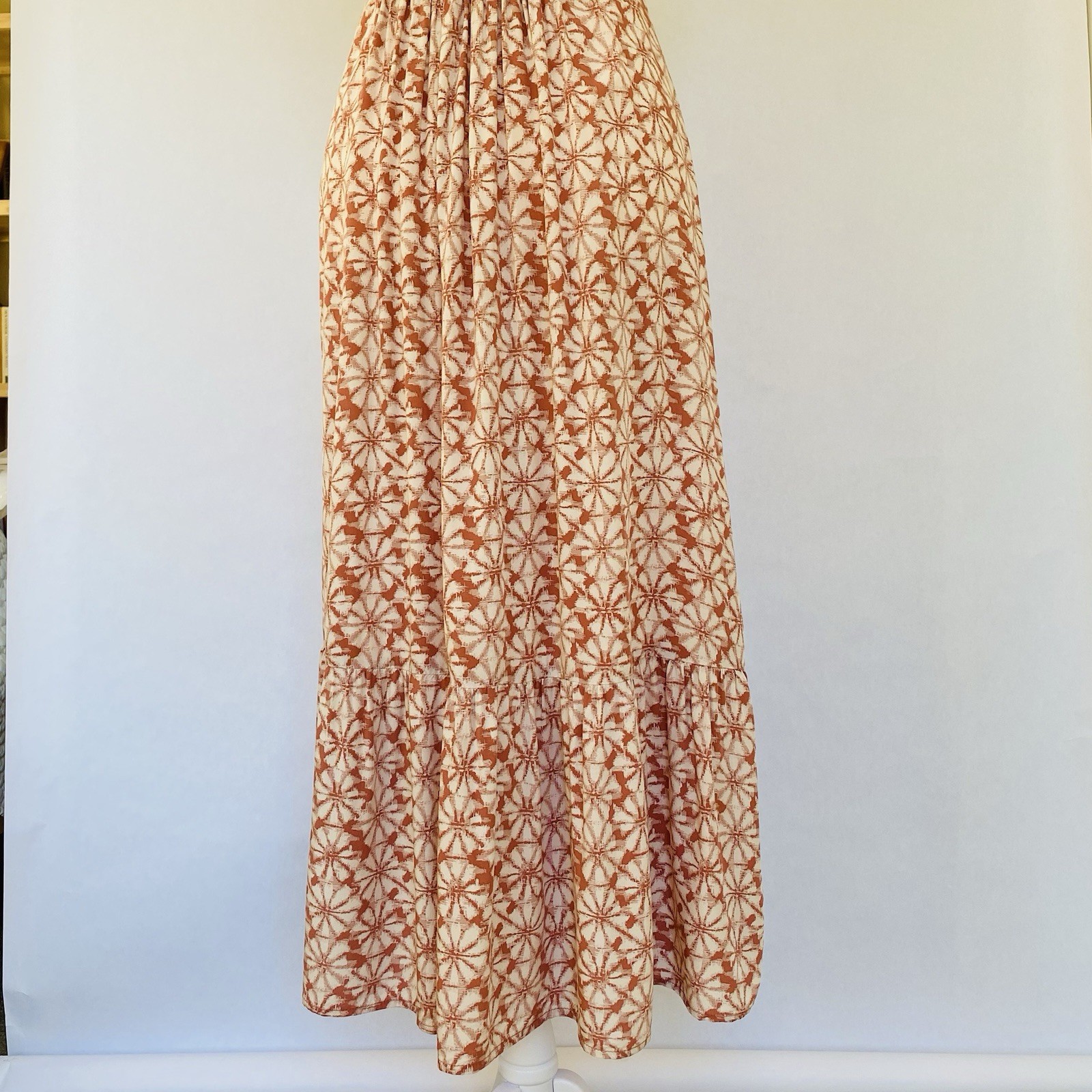 Gap Floral Maxi Dress Smocked Back Tiered Adjustable Straps Coral Size 2