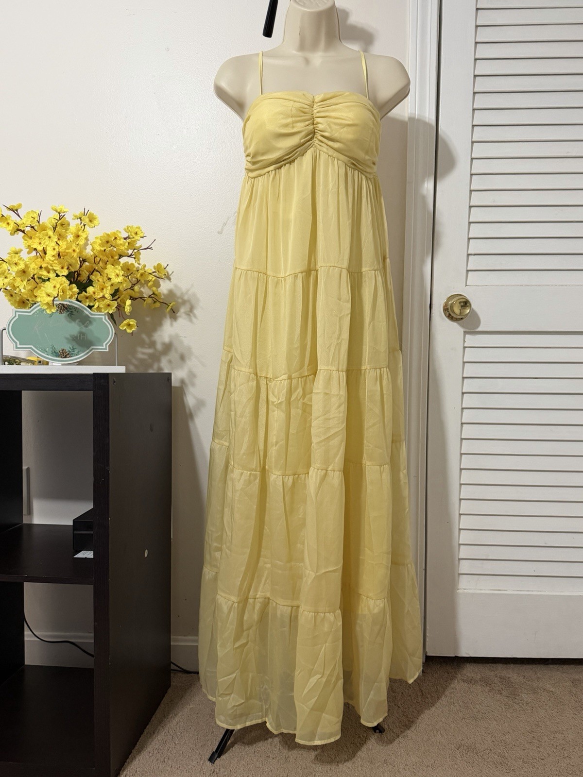Women’s Yellow Solid Sweetheart Strappy Ruched Tiered Maxi Dress Long S