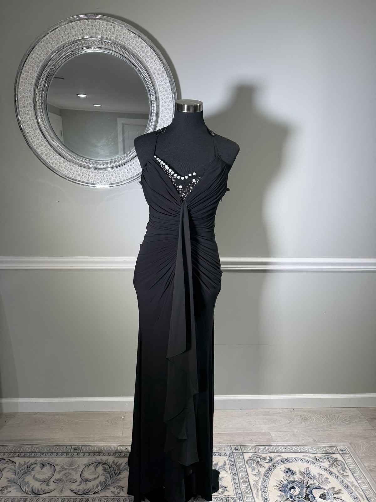 ESSEJEFFE Black Beaded Ruched Evening Gown Rhinestone Pearl Cap Sleeve Size 42