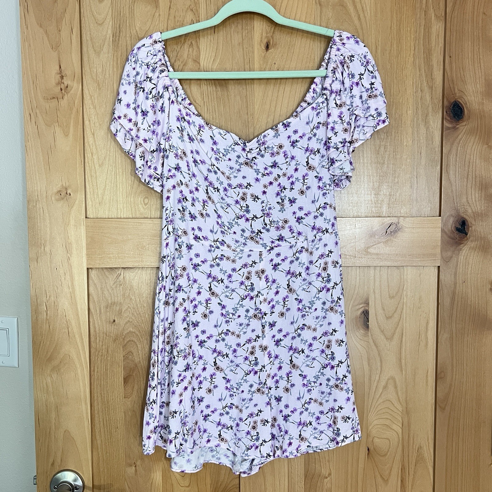 Lumiere Women’s Purple Floral Romper Size Large Lined – Cute!