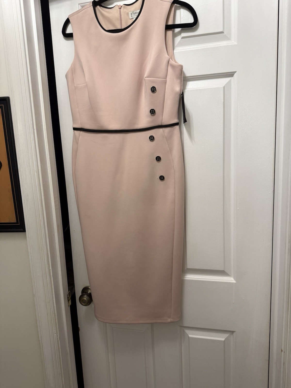 Designer Dress NWT Sz 6 Side Buttons Round Neck Reduced
