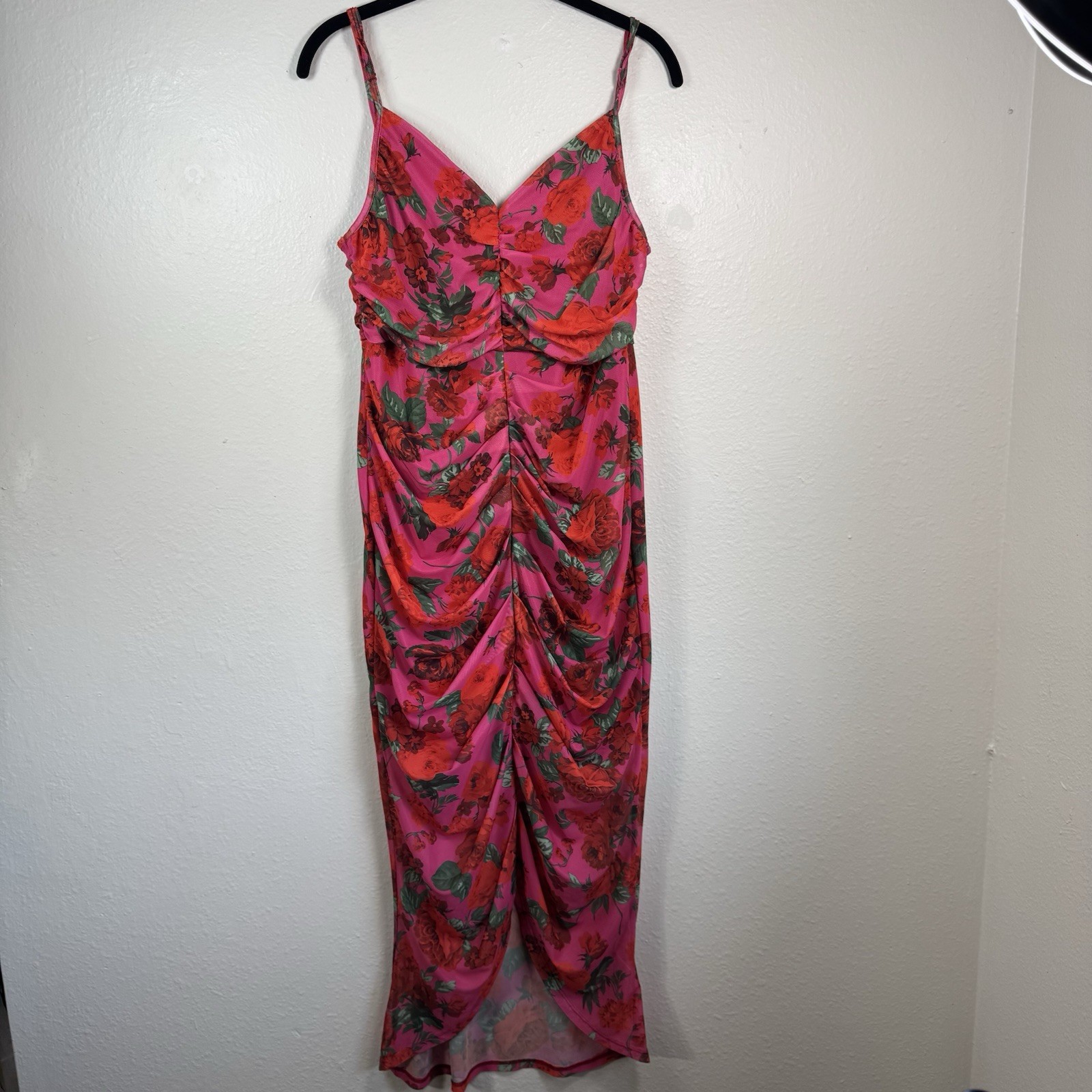 Pink Red Floral Ruched Bodycon Midi Dress Size 12 XL Slim Fit Cocktail Party