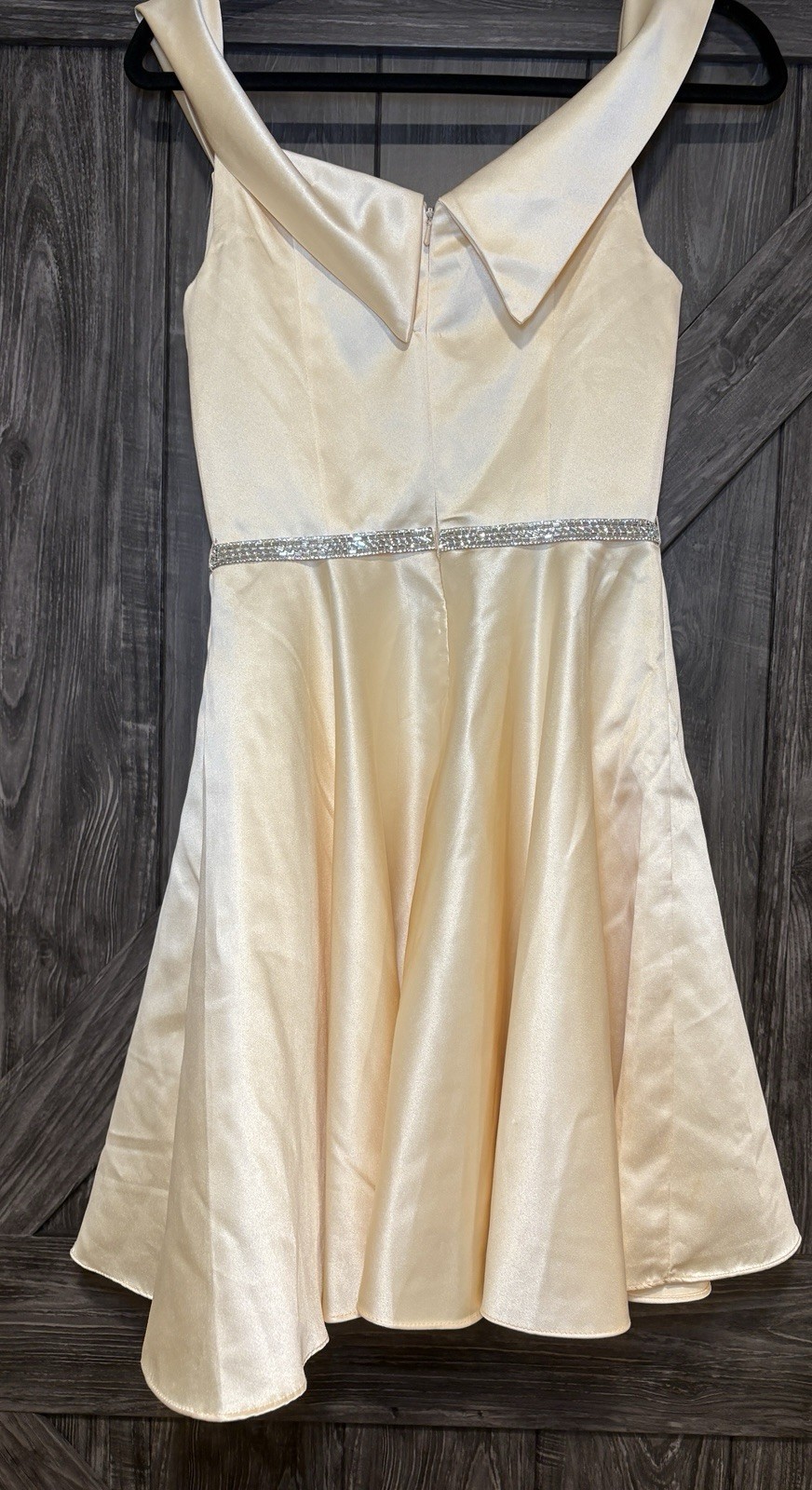 Cinderella Divine Ivory W/Sequined Waist Women’s Sz XS COCKTAIL PARTY Dress