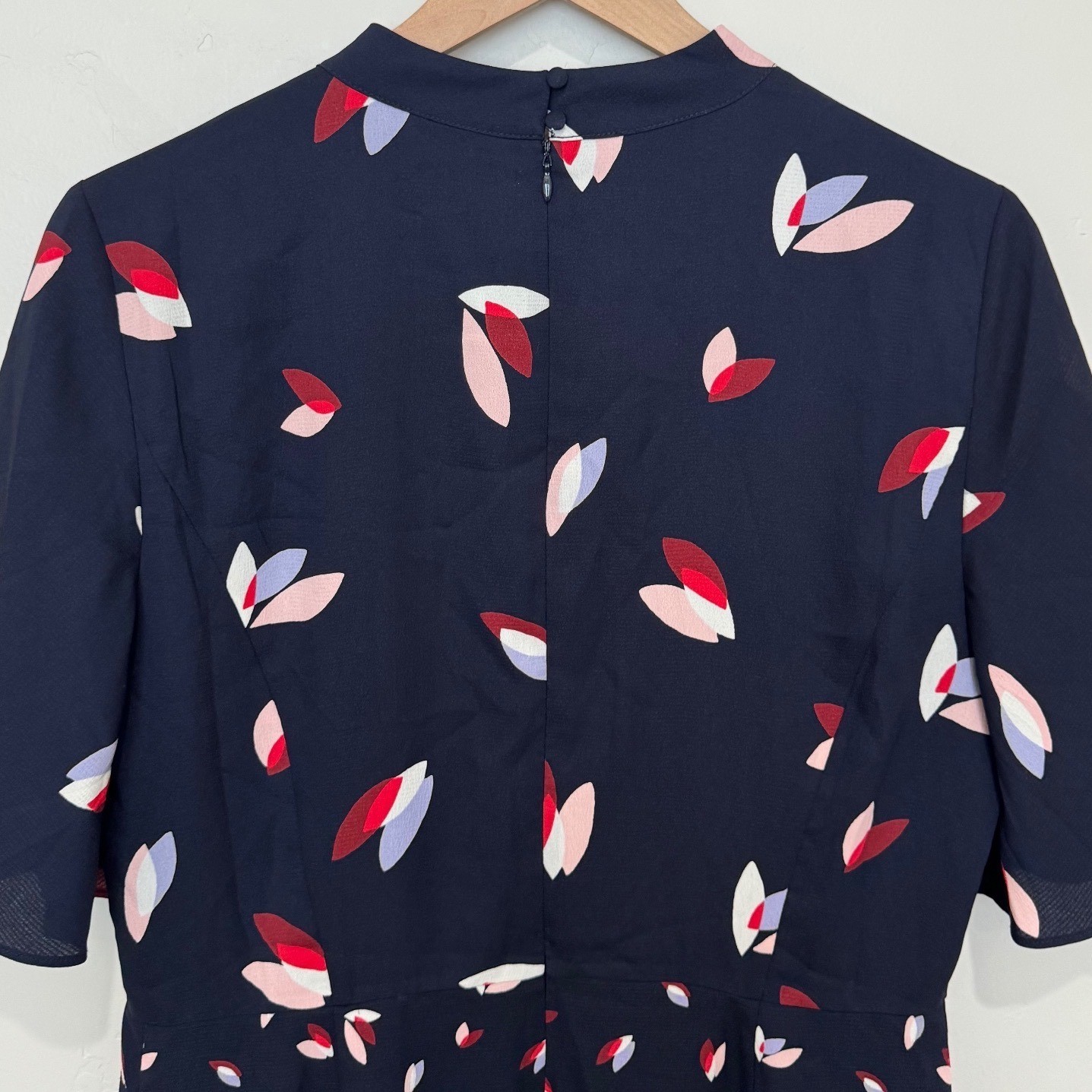 Ann Taylor Cascading Petal Choker Dress Navy Blue Floral Midi Flutter Sleeve 10