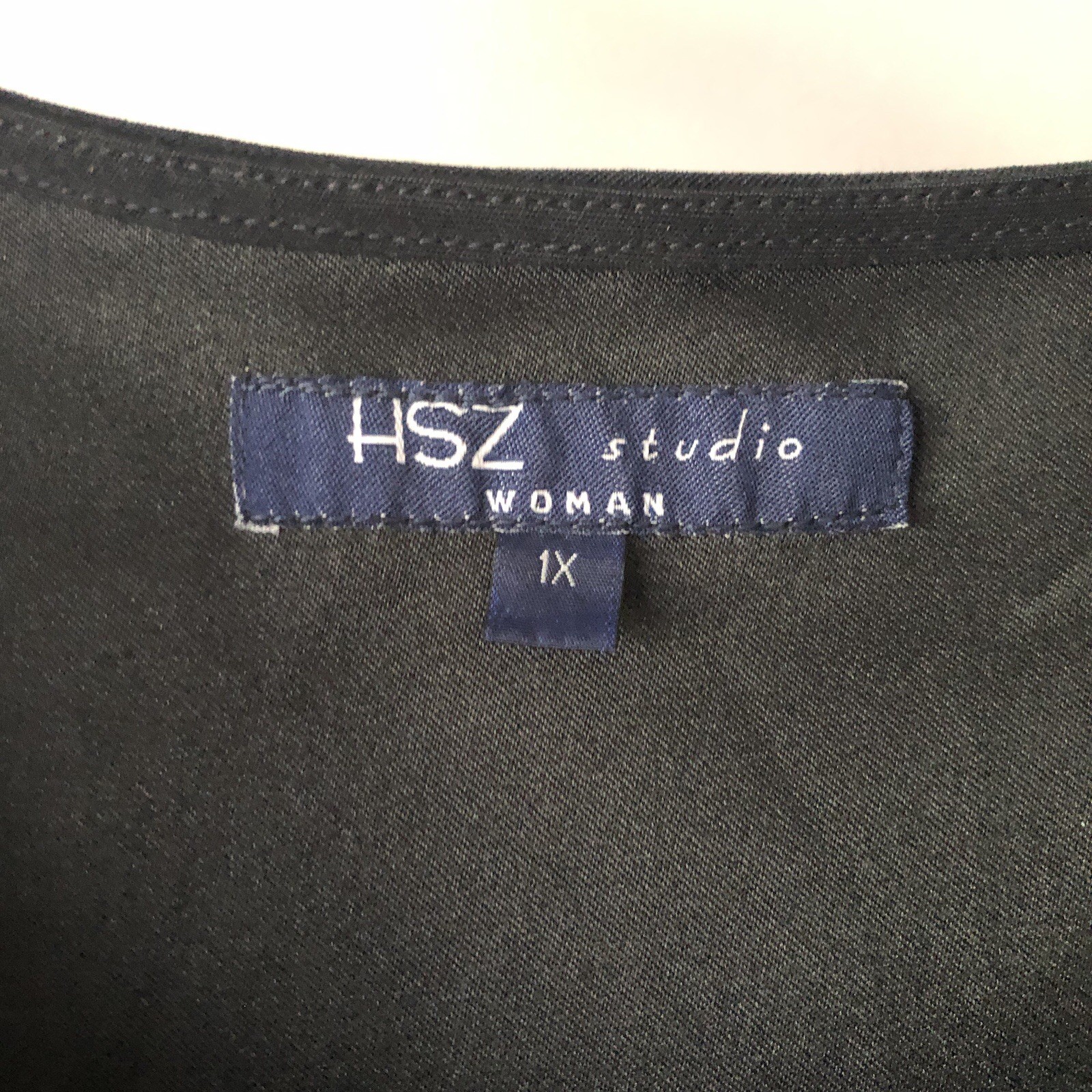 HSZ Studios Size 1X Black Jumper With Pockets And Side Slit