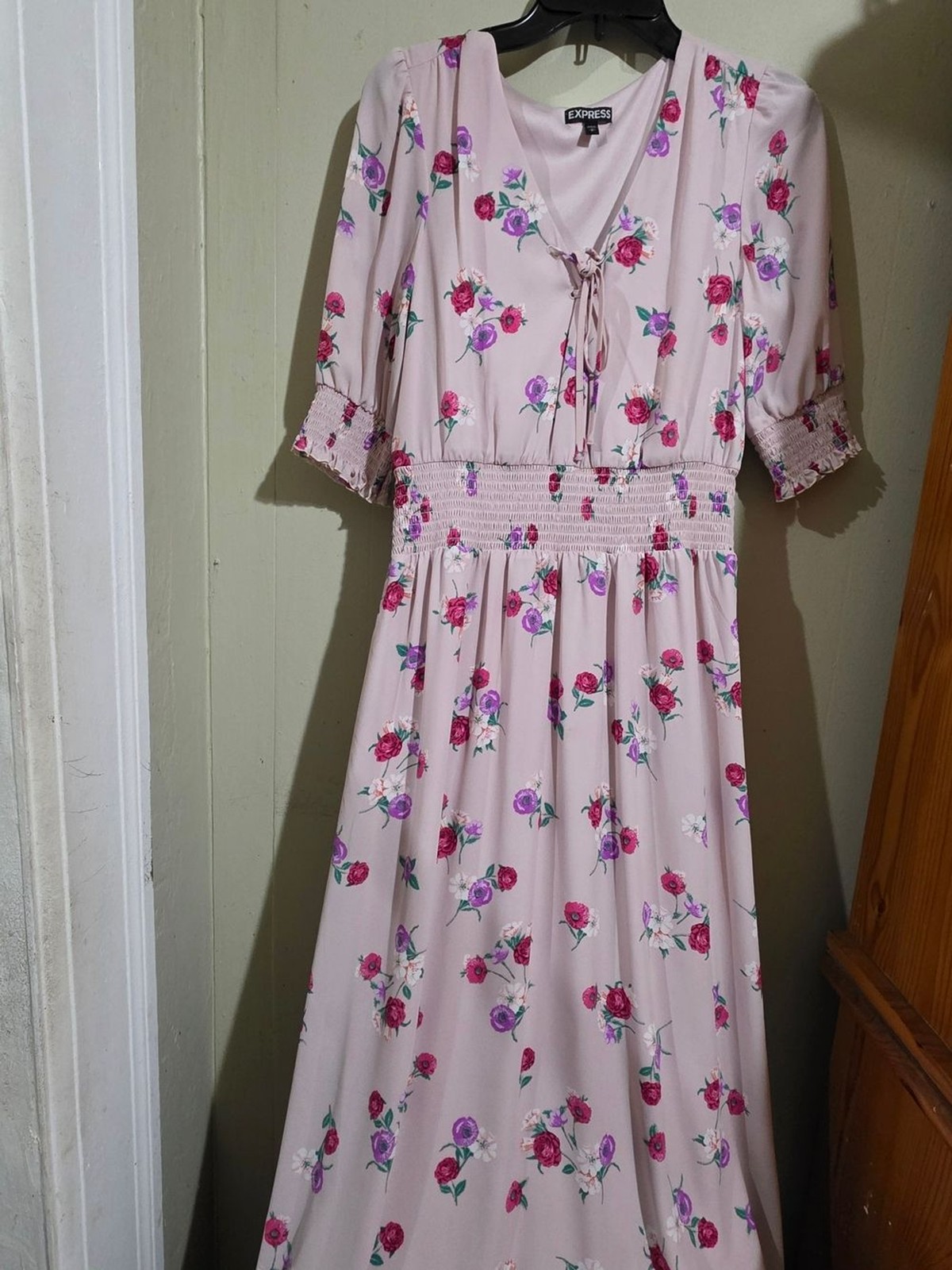 Express Pink Floral Tie-Front Smocked Waist Maxi Dress Used Size S