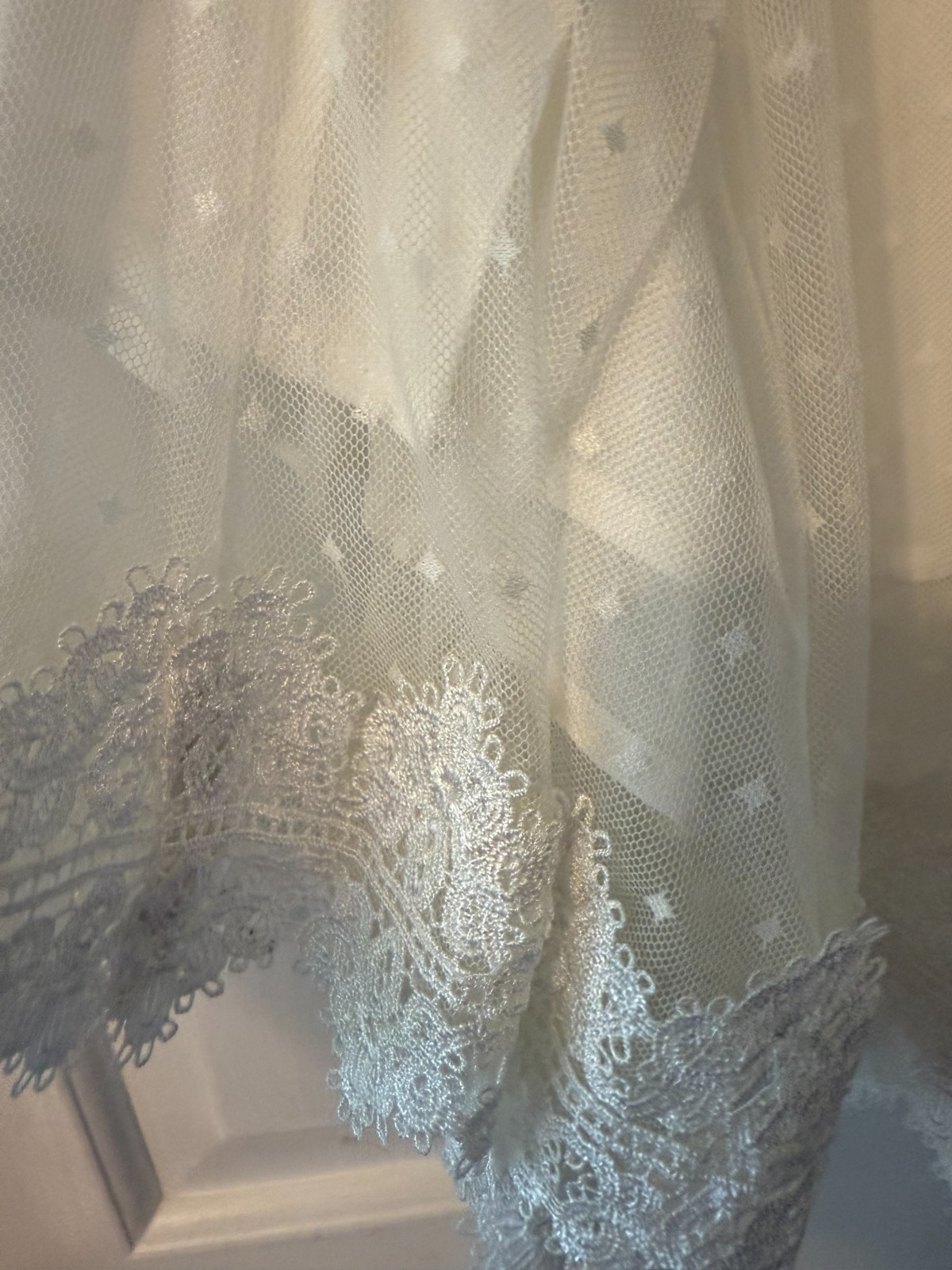 POL sheer overlay embroidered white dress. Slip dress. 3/4 bell sleeves. Large