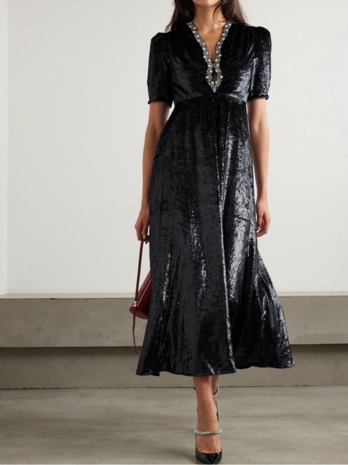 Saloni Black Shimmer Velvet Embellished V-Neck Midi Tabitha Dress NWT Size 10