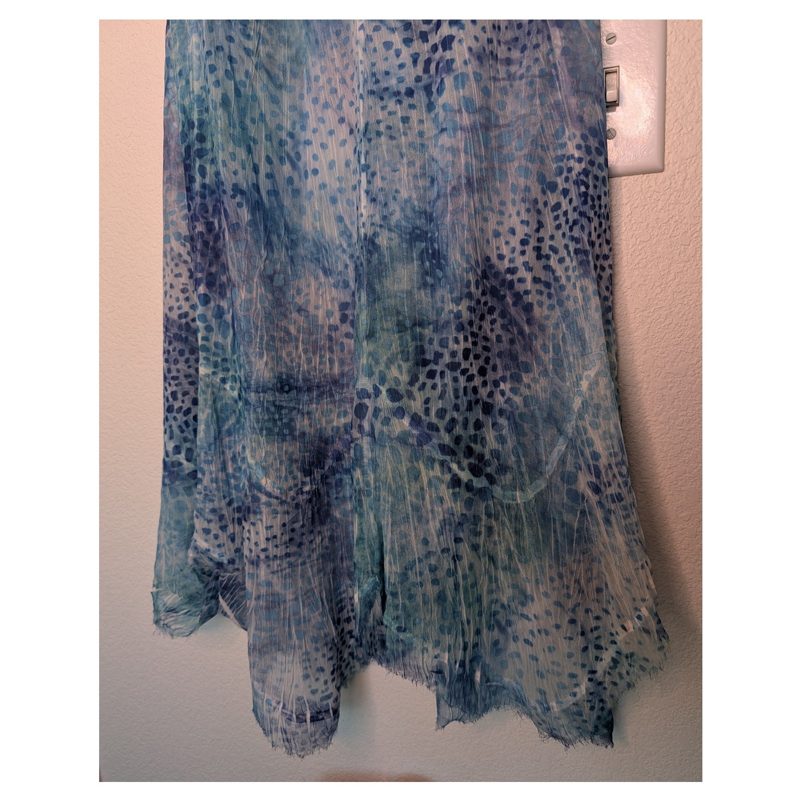 Komarov Blue Crinkle Chiffon Midi Dress Abstract M Travel Wrinkle Resistant Chic