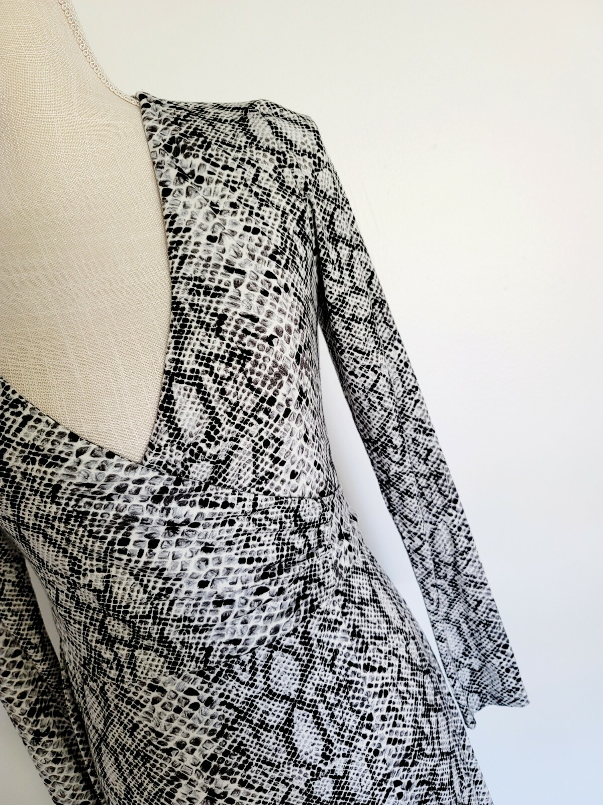 Good American Black White Python Runaround Midi Maxi Wrap Snakeskin Dress Small