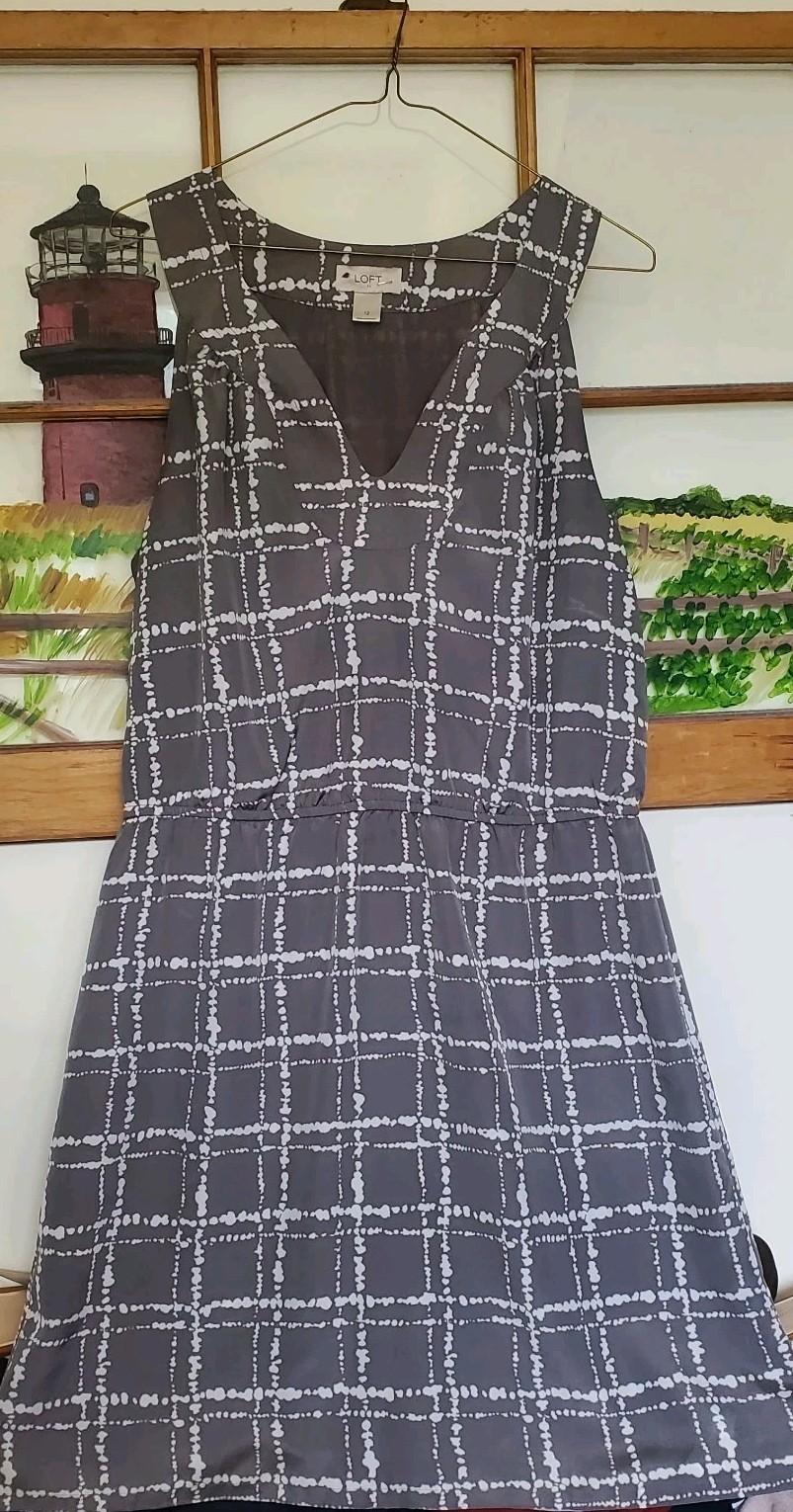 New Women’s “Loft” Dress Size 12 – Slate Grey & Off White- Sleeveless, V Neck