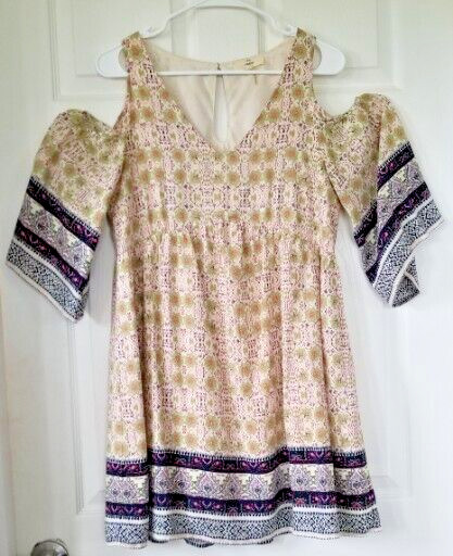 ENTRO Ivory Floral Cold Shoulder Baby Doll Dress V-Neck Border Print Boho Size M