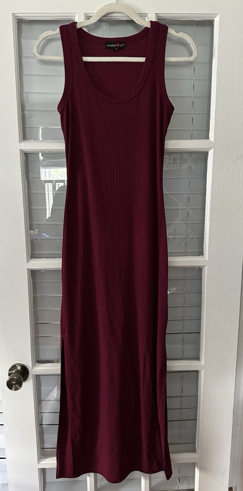 Absolutely Love It Women’s M Wine Maxi Dress Slim Sleeveless Slit