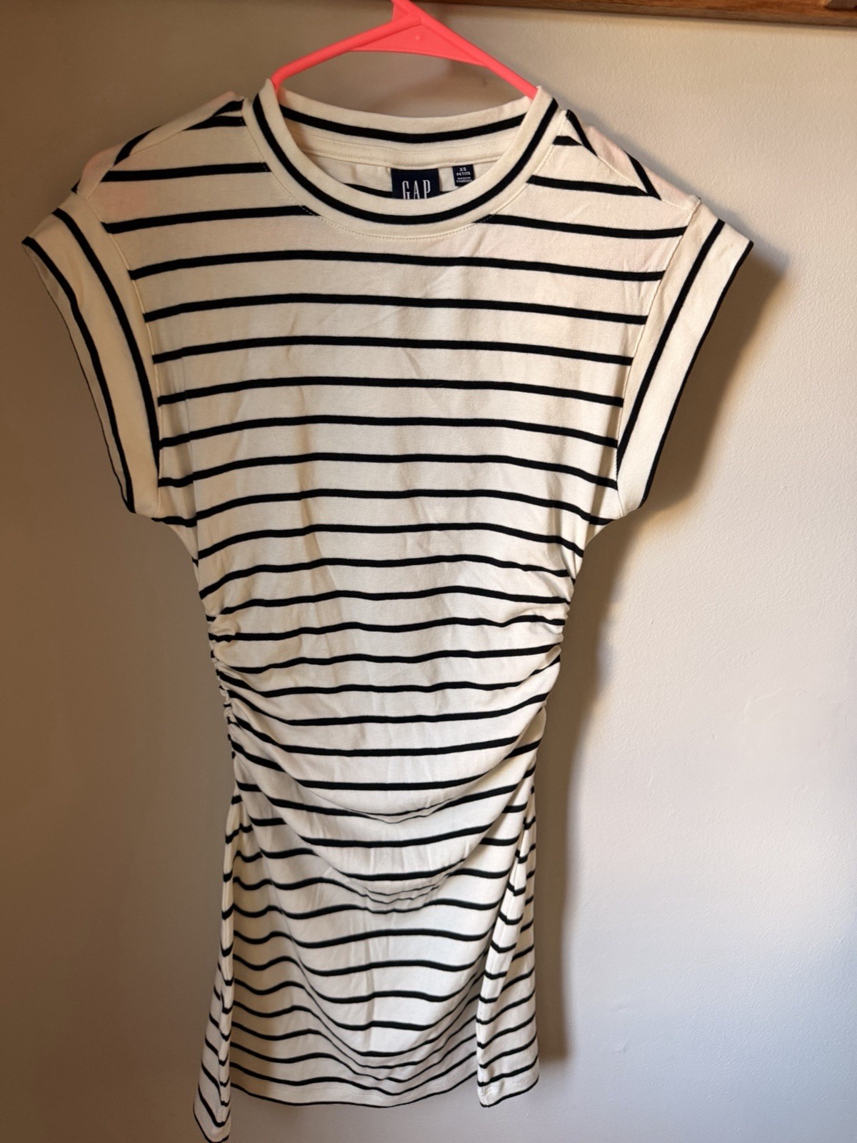 GAP Womens XS Petite White Black Striped Crew Neck Ruched Cap Sleeve dress