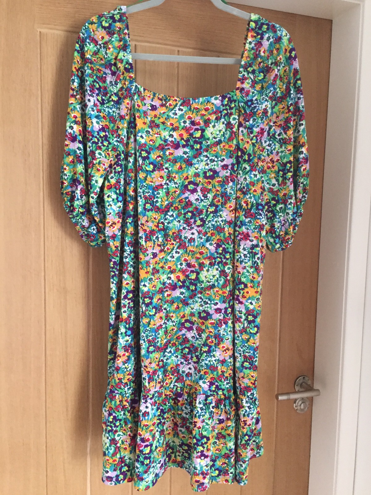 1 PAPAYA CURVE Women’s DITSY PRINT Dress – Size 20 – In excellent condition