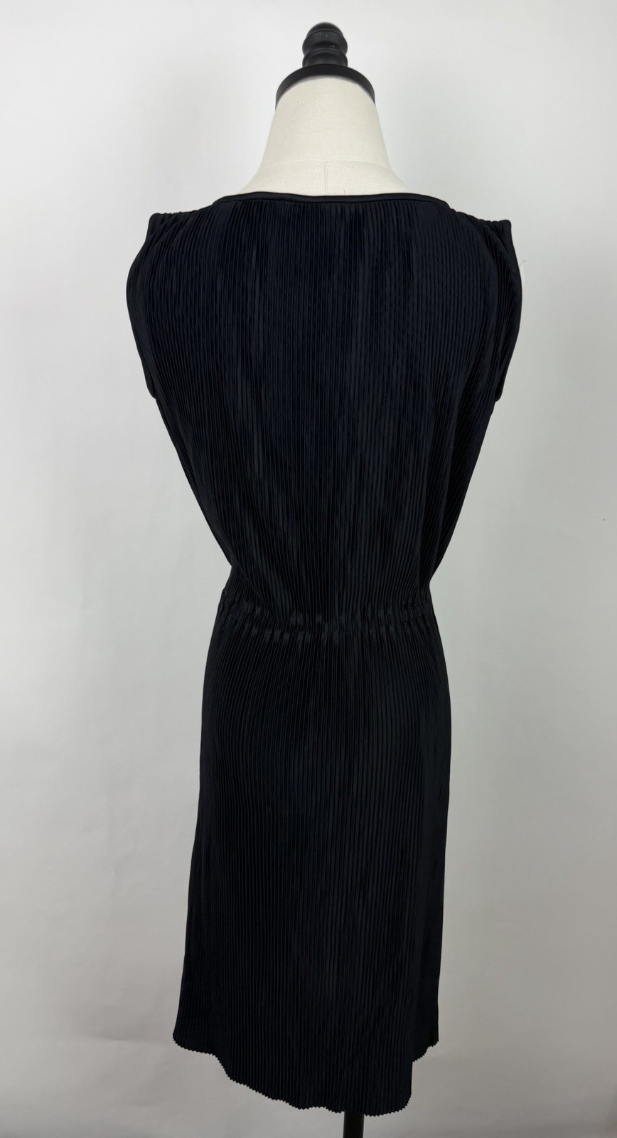 Vintage 60s Pleated Dress Womens Small Black Polyester Knit Sheath Minimal Mod