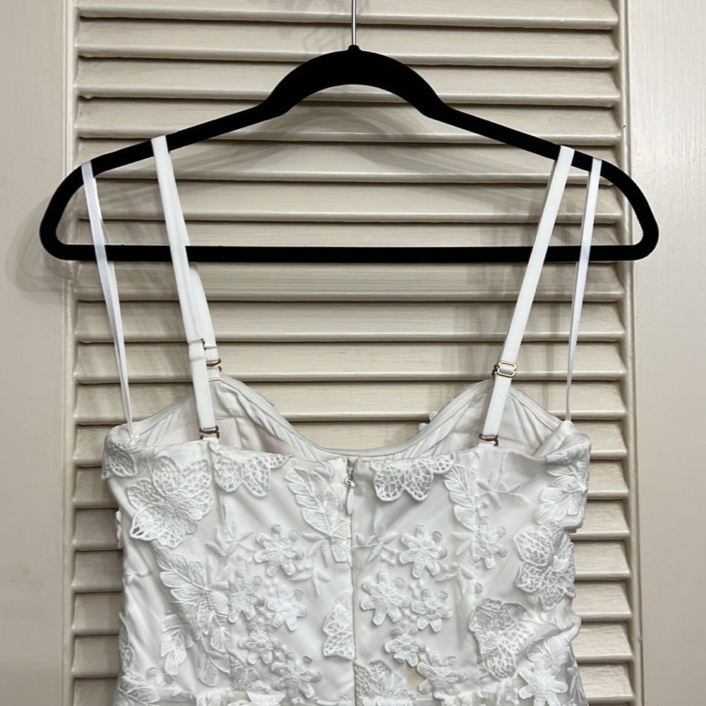 Strapless White 3D Floral Appliqué Lace Midi Dress