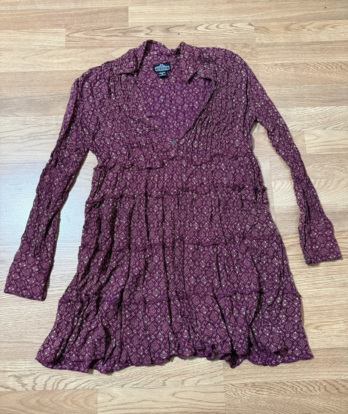 Angie Women’s M Burgundy Geometric Fit & Flare V-Neck Bell Sleeve Short Dress