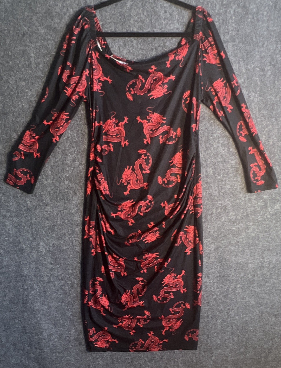 SHEIN Curve Women’s Plus 1XL Black Red Dragon Square Neck Ruched Bodycon Dress