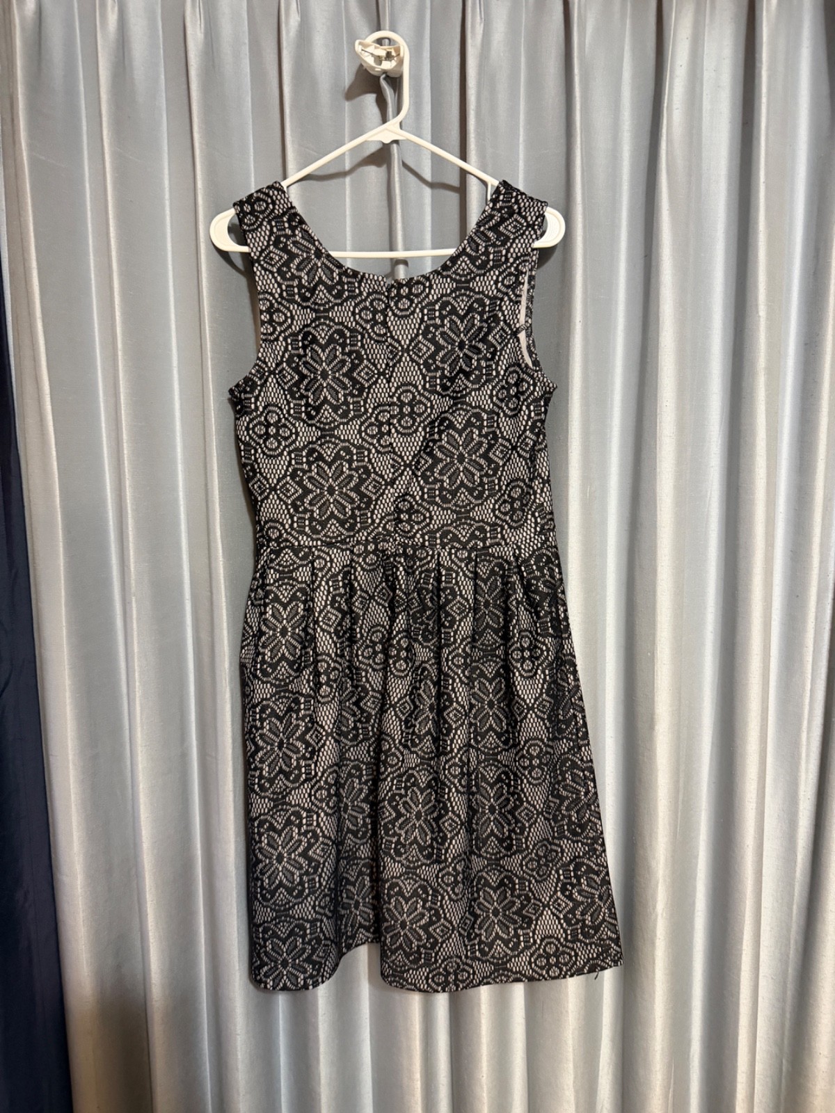 George Black and White Lace Overlay Womens Dress Size Large (12-14)