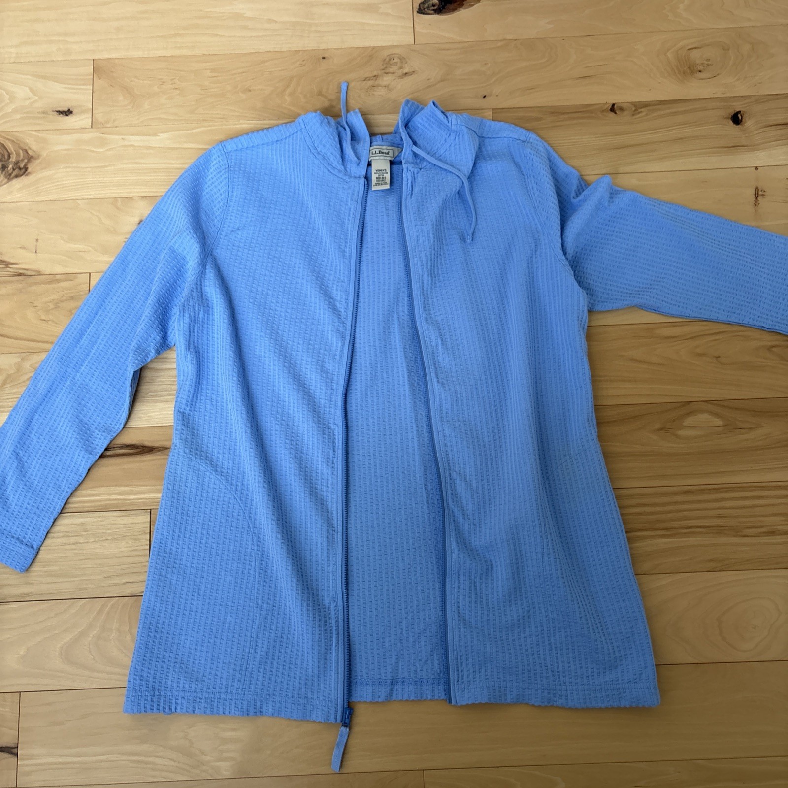 LL Bean Medium Light Blue Beach Hooded Cover Up UPF 50 With Pockets Resort