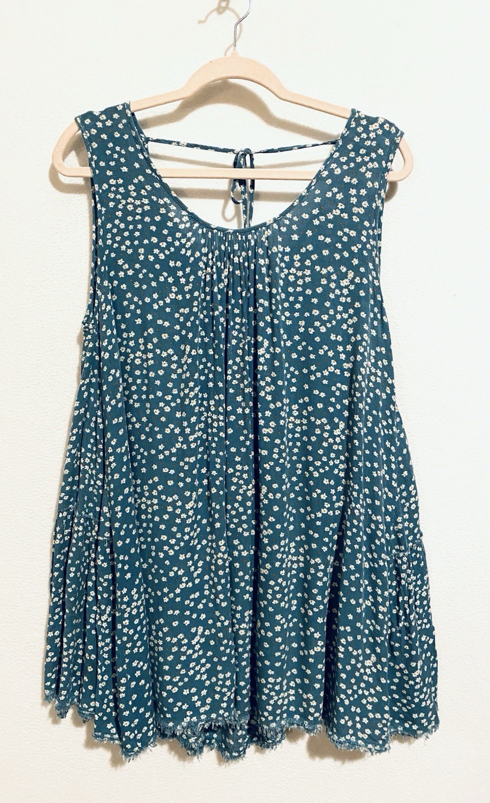 Easel Dress Womens Medium Blue Ditzy Daisy Sleeveless Mini Frayed Hem Fairy