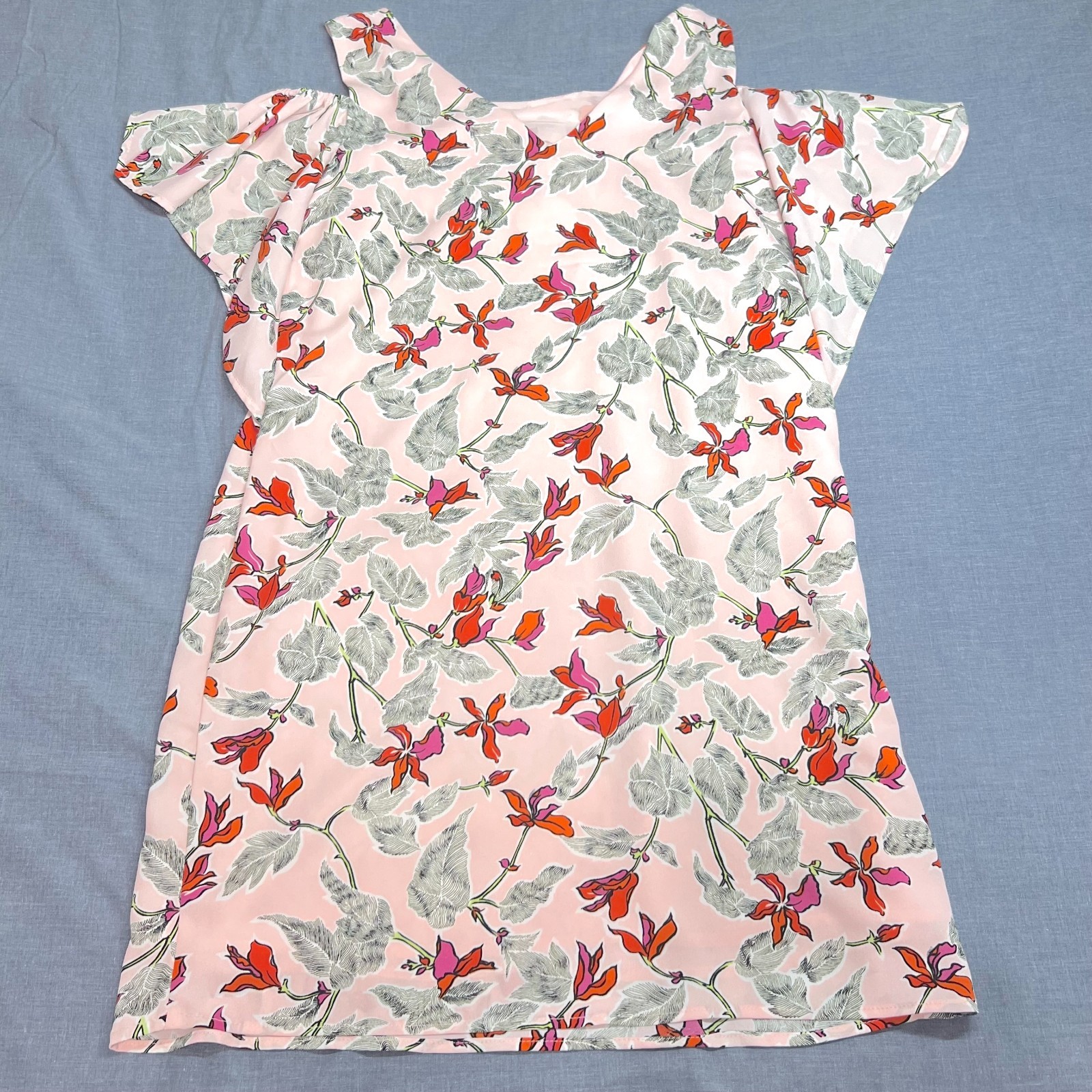 *NWT* C&E Peach Floral Cold-Shoulder Tent Dress Size Medium