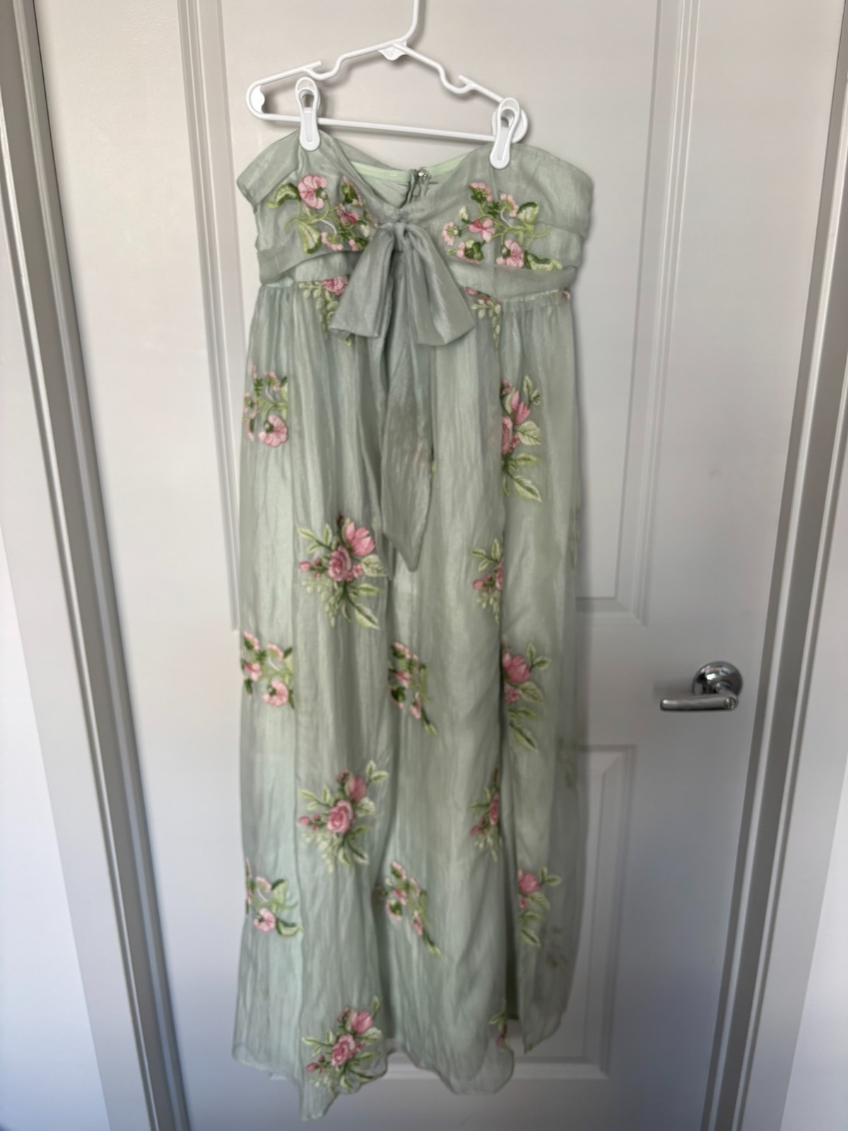 Lulu’s Strapless Maxi Dress Sage Green Baby Shower, Prom, or Wedding, Medium