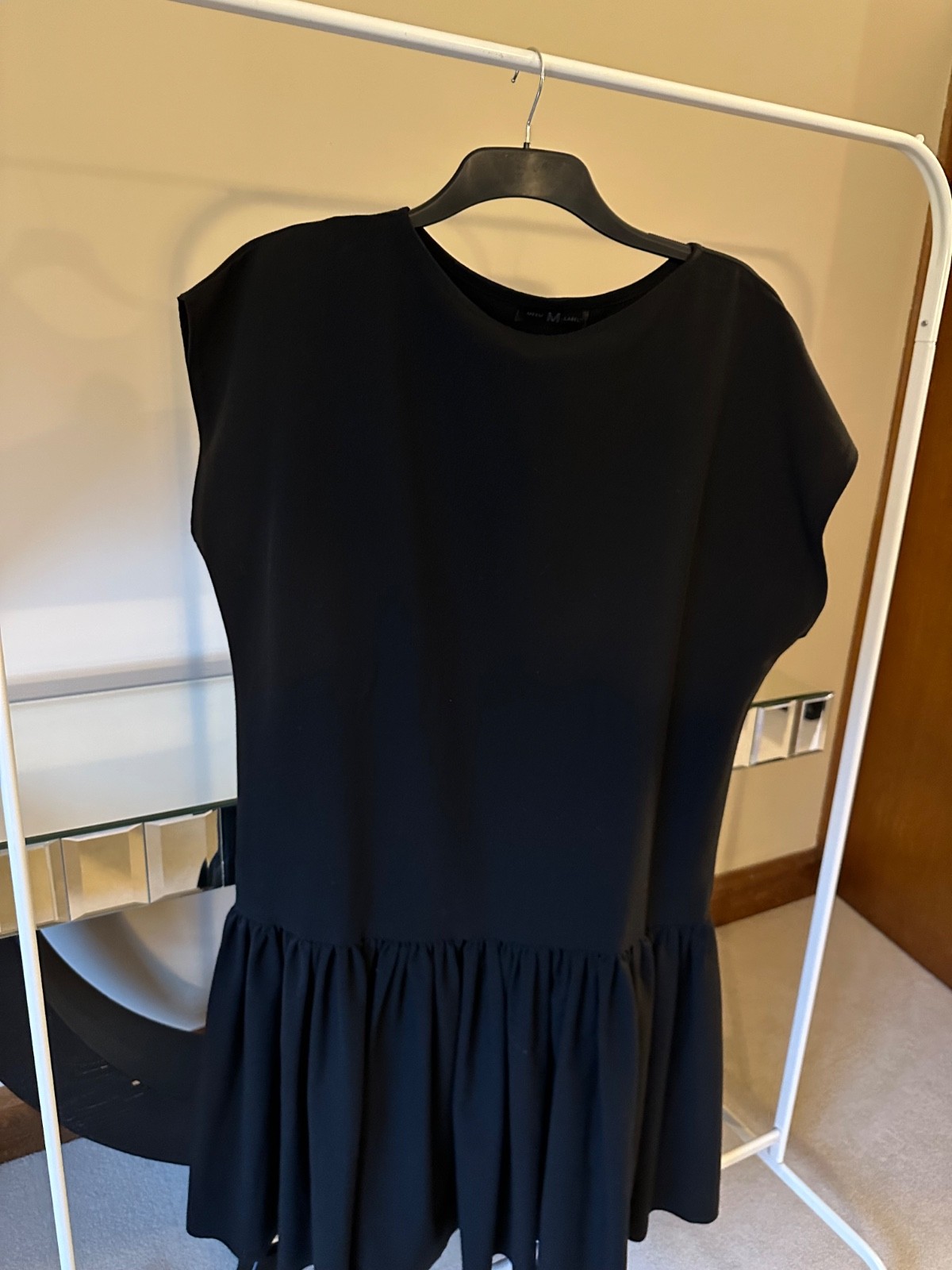 MEEM Label Dress Black Shift style with Ruffle Hem Size L