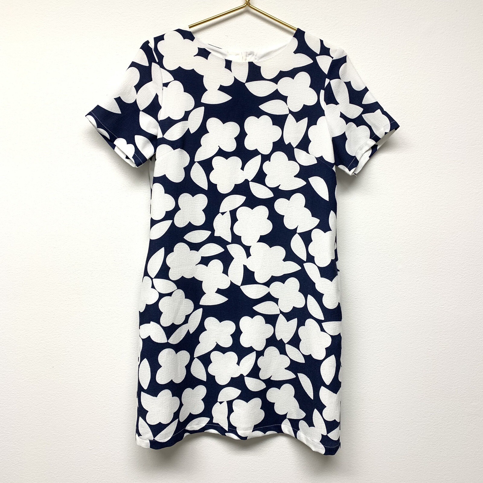 Pink Martini Short Sleeve Sheath Dress Size Small Pockets Navy Blue Crepe Floral