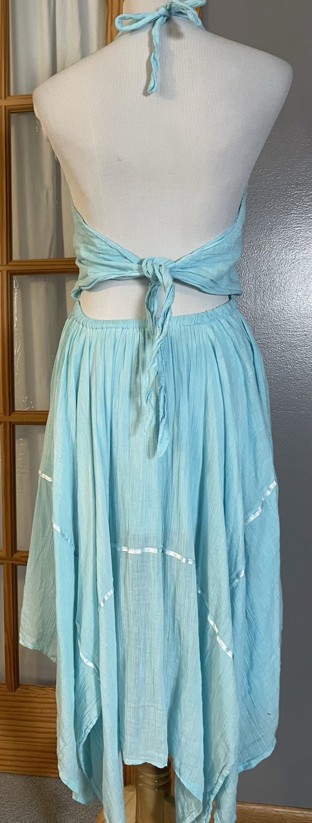 Halter Neck Handkerchief Hem Dress Sz M Lace Trim Blue Crinkled Rayon Lagenlook