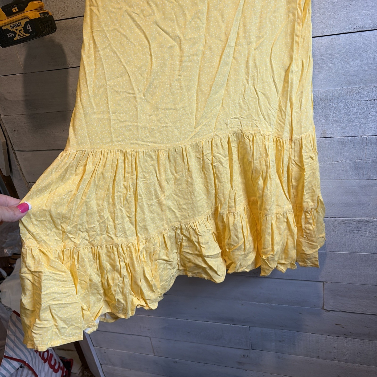 Nine West Yellow Spring sleeveless dress Medium Lightweight Beach Casual VNeck
