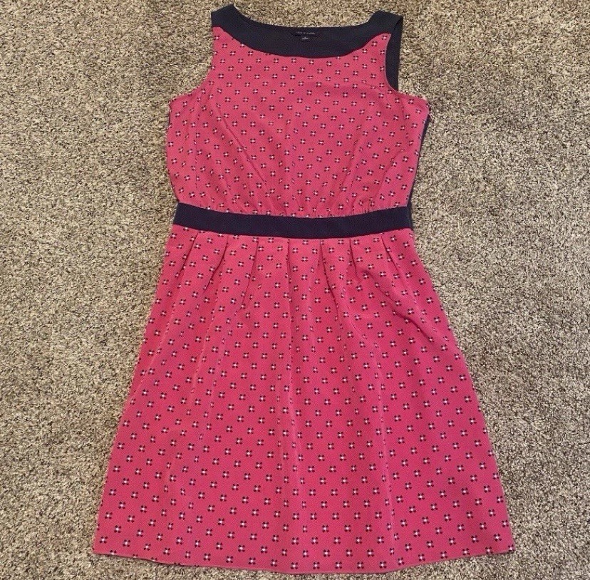 Tommy Hilfiger Side Zip Lightweight Lined Dress Womens 12 Pink Blue EUC