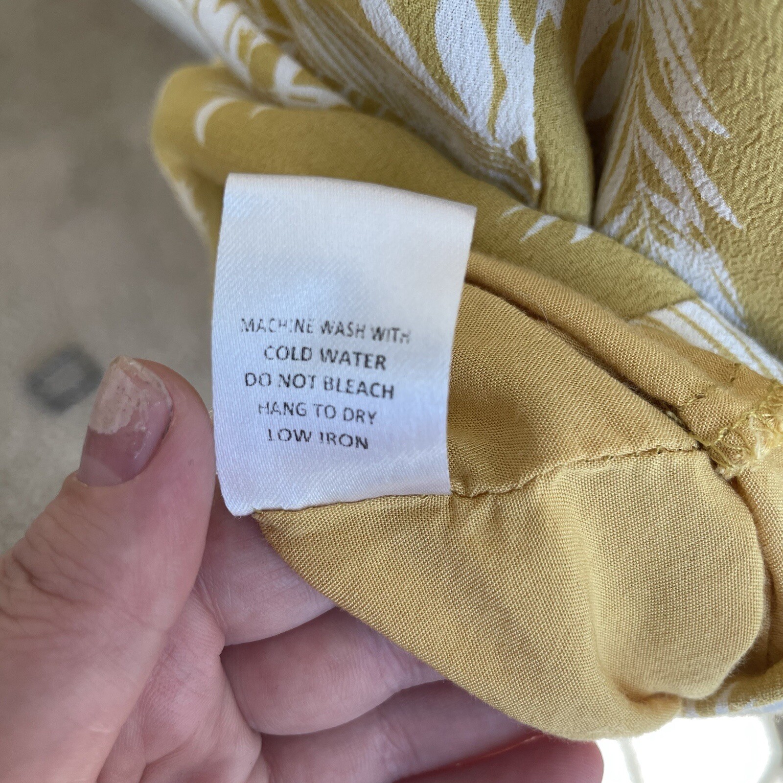 Olivaceous Yellow & White Leaf Patterned Crew Neck Mini Shift Dress Sz Small
