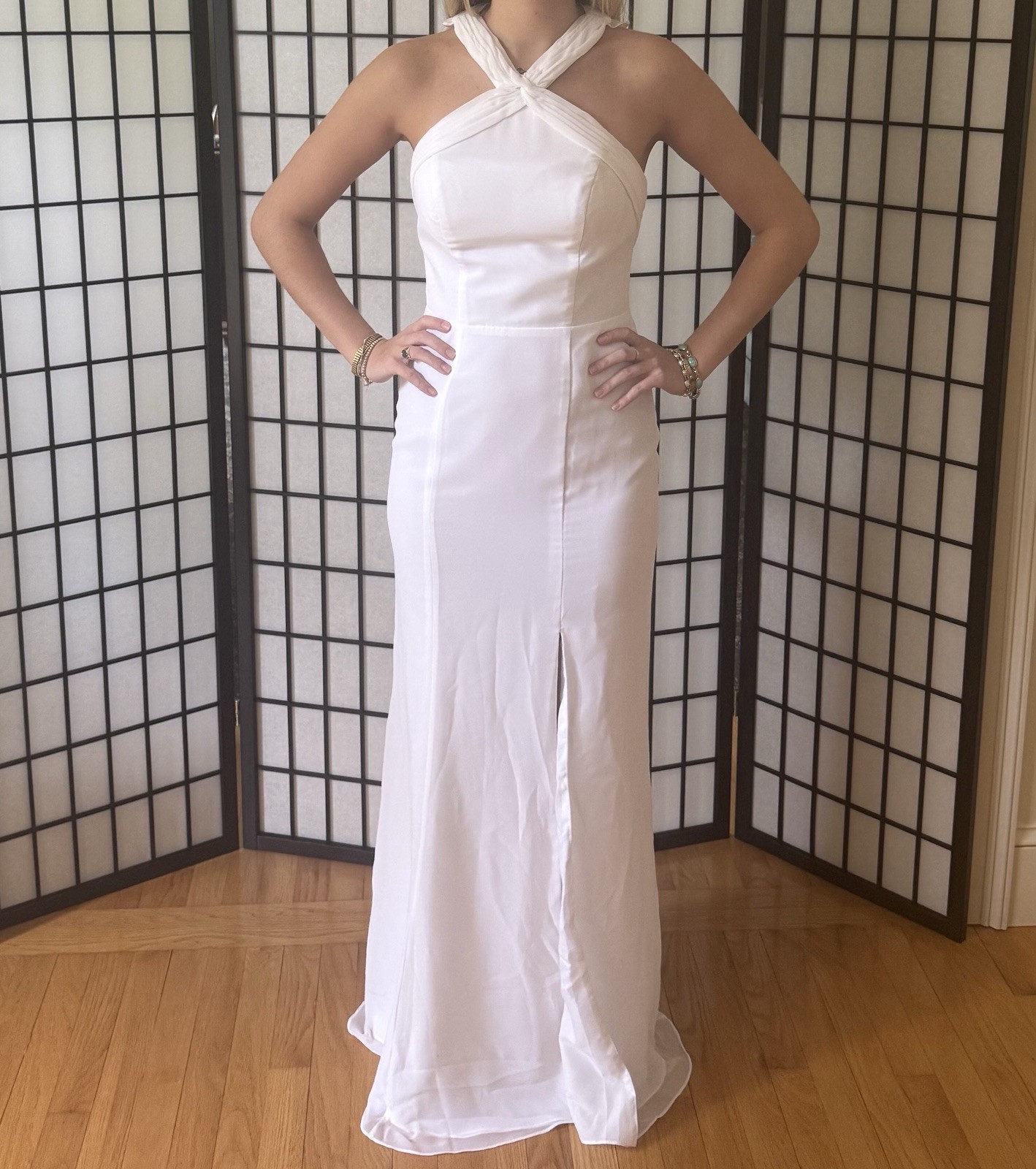 White gown Halter Neck Sleeveless Column/Sheath Full-Length Dress 2