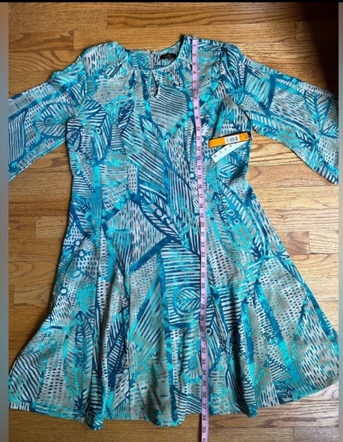 💚💚NWT I LE Tan & Green LS Leaf Print Transition Knit Fit & Flare Dress Size 12