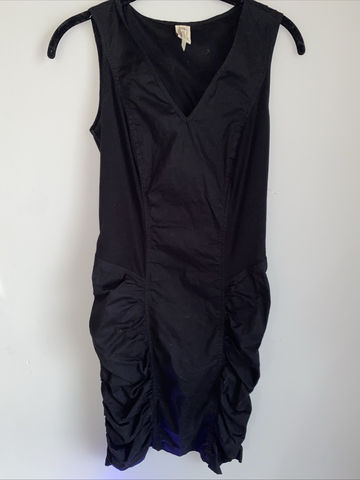 XCVI dress small S black v-neck mini ruched minimalist bodycon fitted boho artsy