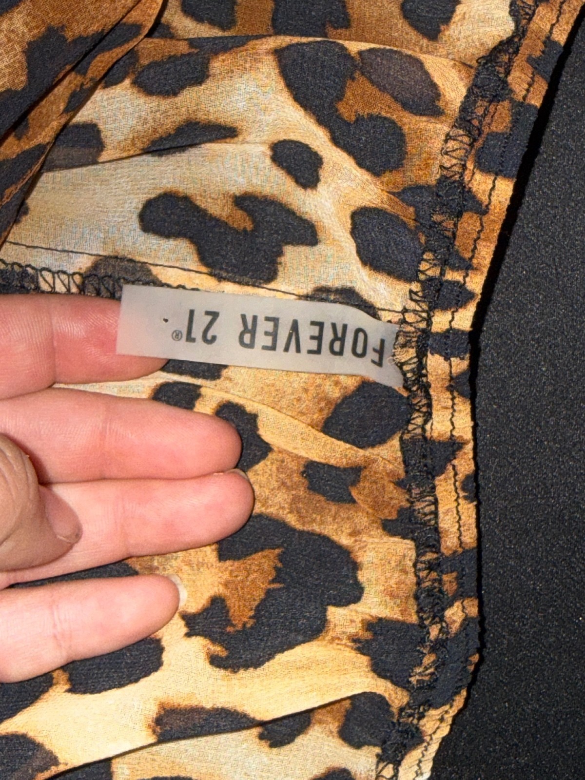 Forever 21 Leopard Print Midi Skirt Size Medium