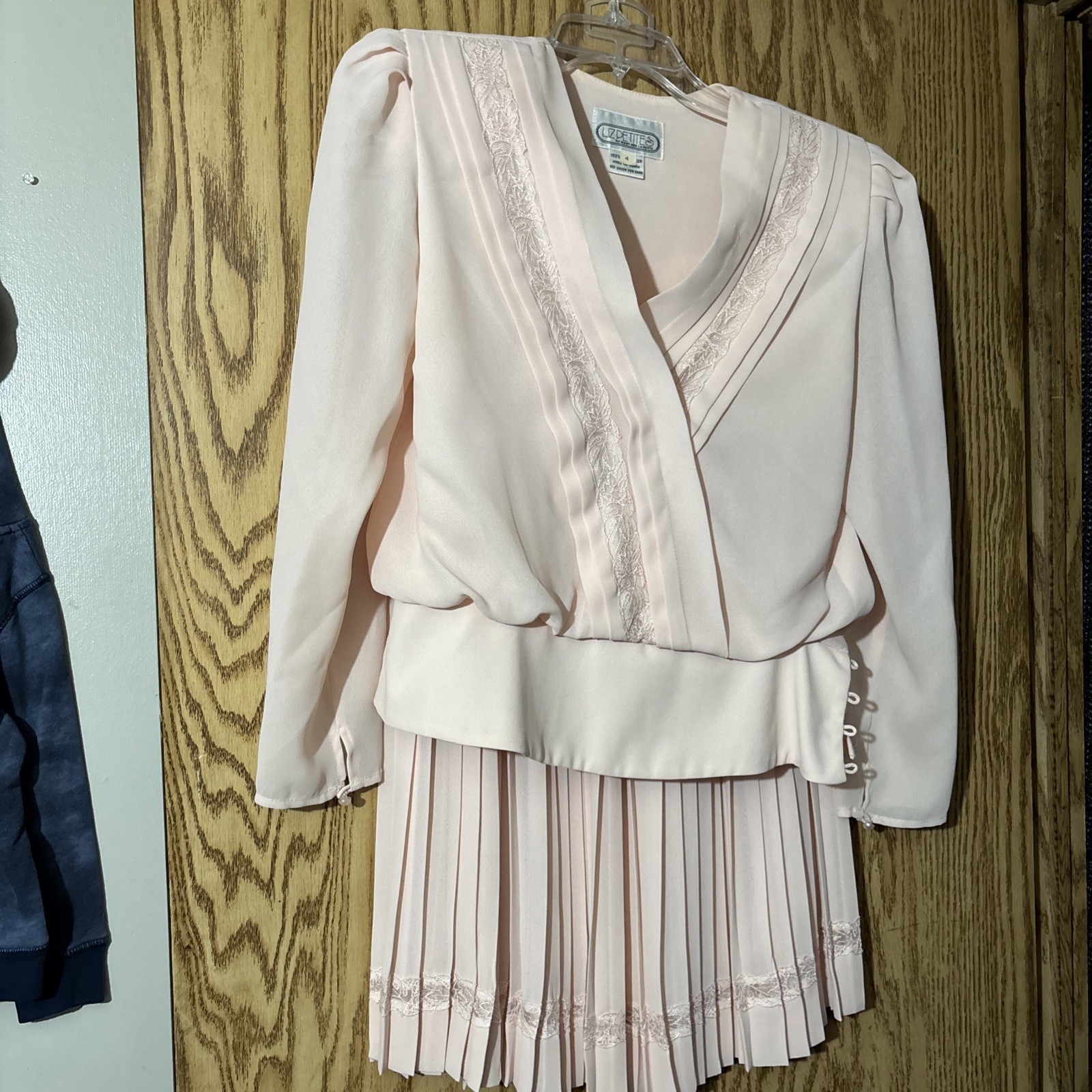 Liz Petites Inc By Mary Ann Lamonte 2 Piece Beautiful Dress